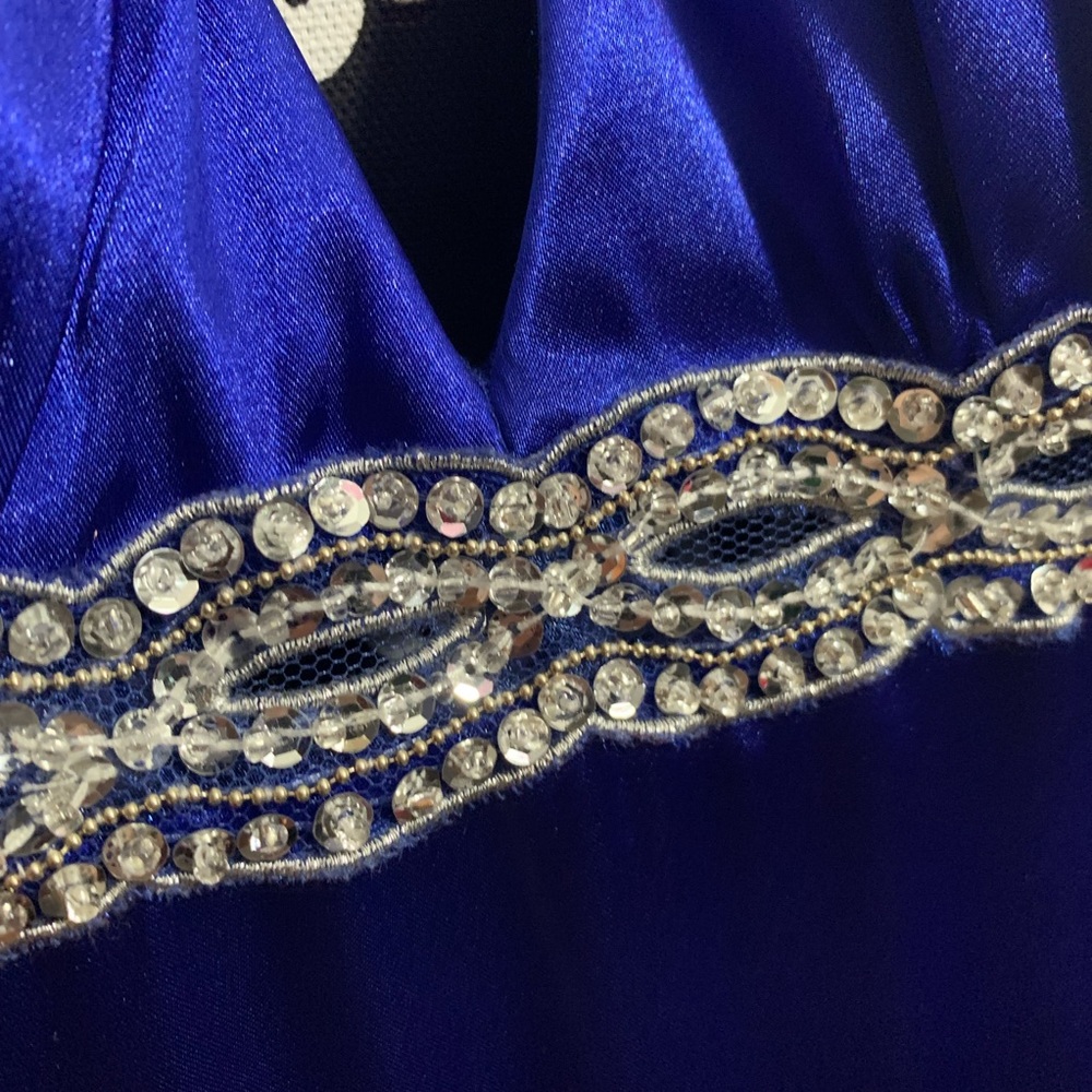 SALE Stunning Formal Prom Dress w/ Sequins Ruffles - Picture 3 of 8